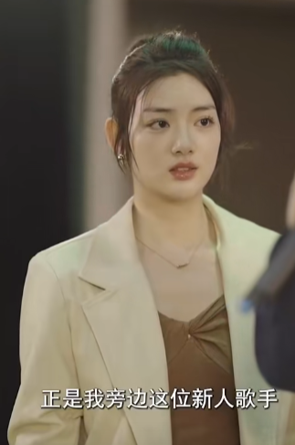 闪婚老公捧我当歌星短剧免费观看